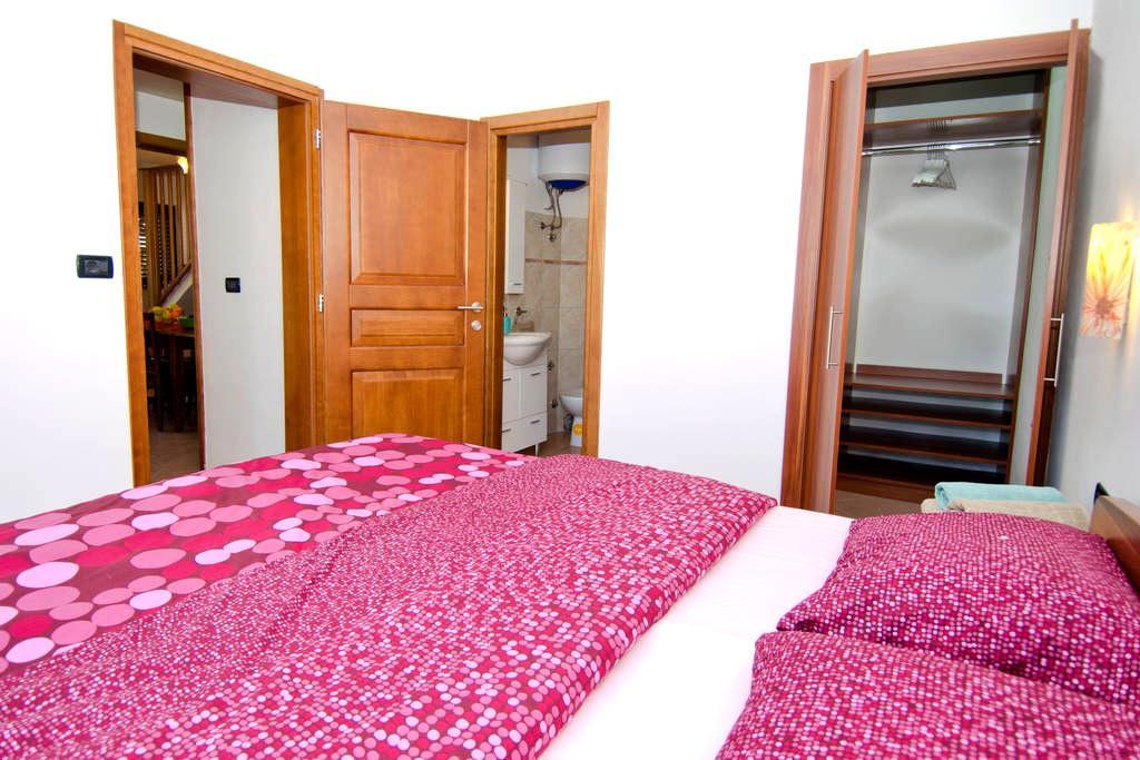 Villa Lara Karojba 部屋 写真