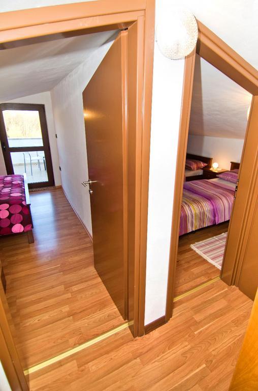 Villa Lara Karojba 部屋 写真